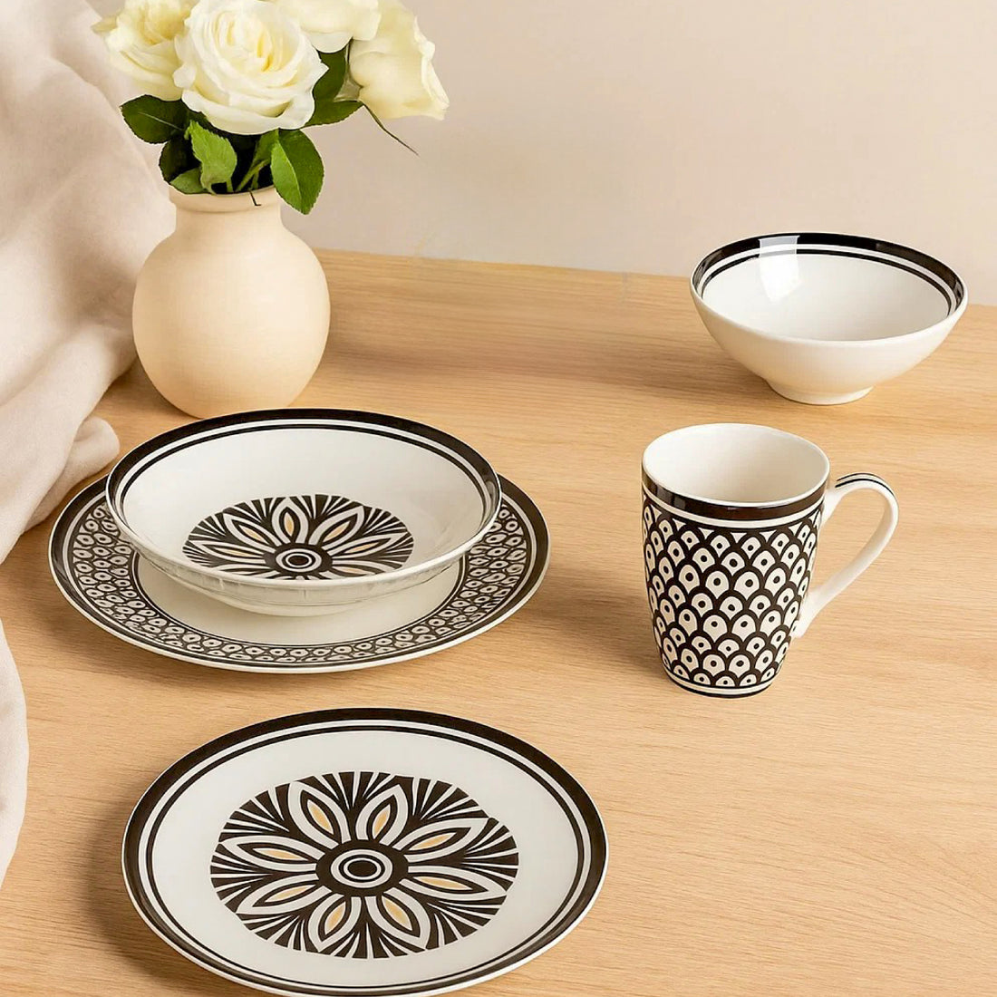 Artistic Charm Dinner Set