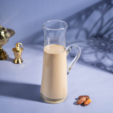 إبريق زجاجي متدفق
