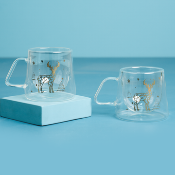 كوب عيد الميلاد المربع