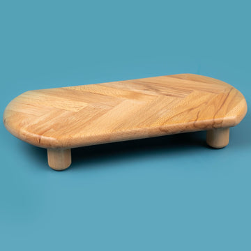 صينية خشبية بسيطة مصنوعة يدويًا