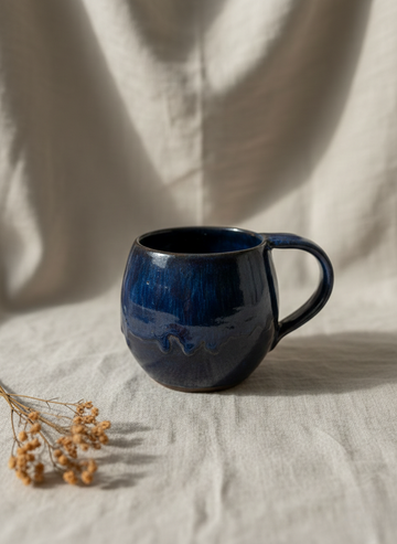 فنجان كوبالت عميق