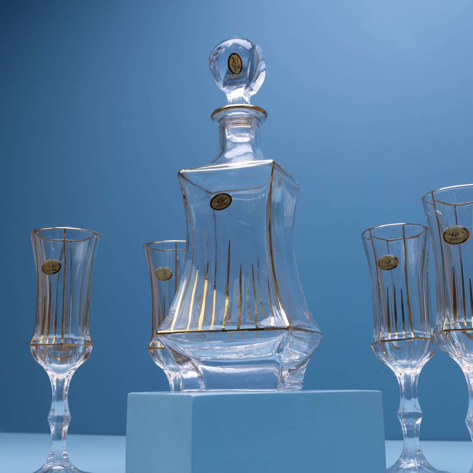 Golden Silhouette Decanter Set