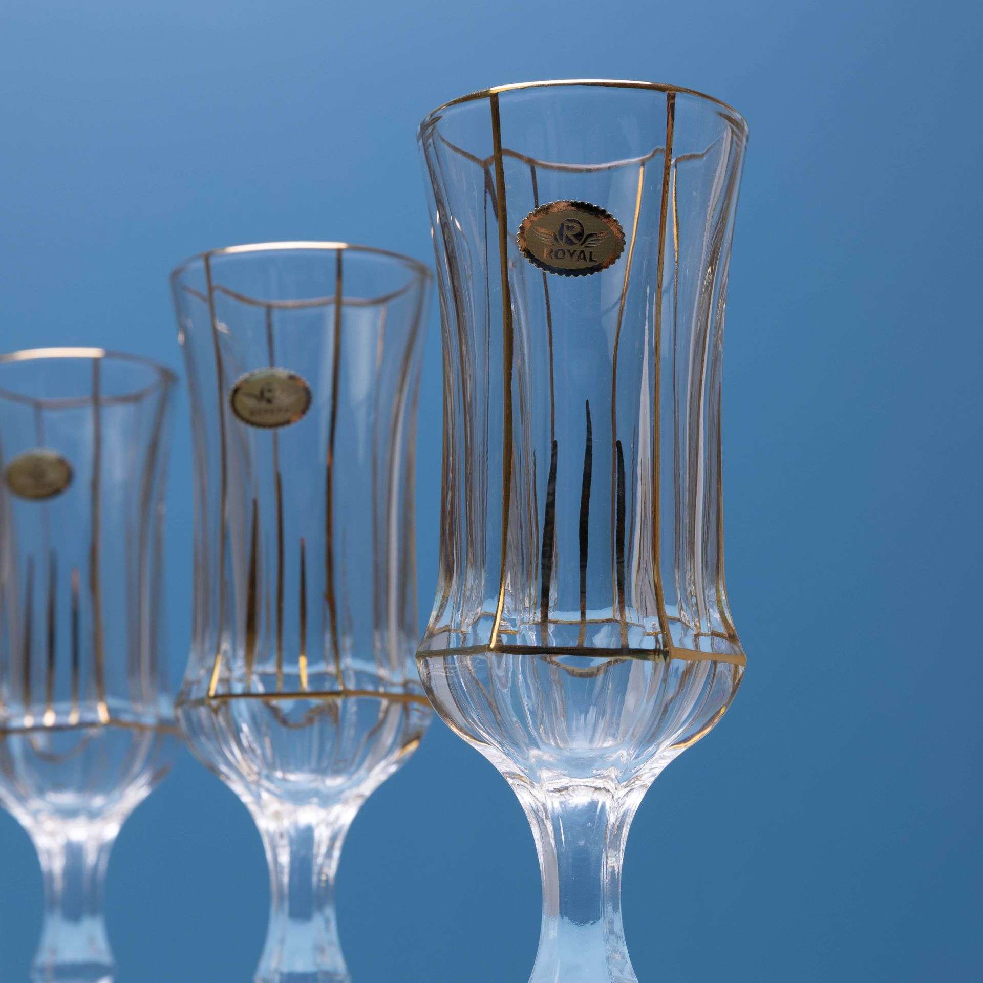 Golden Silhouette Decanter Set