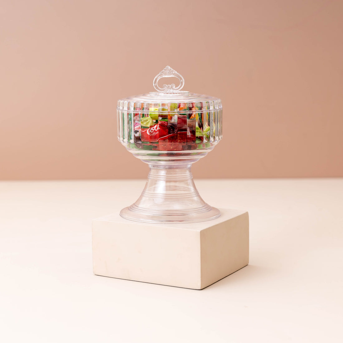 Acrylic Elegance Dessert Dome