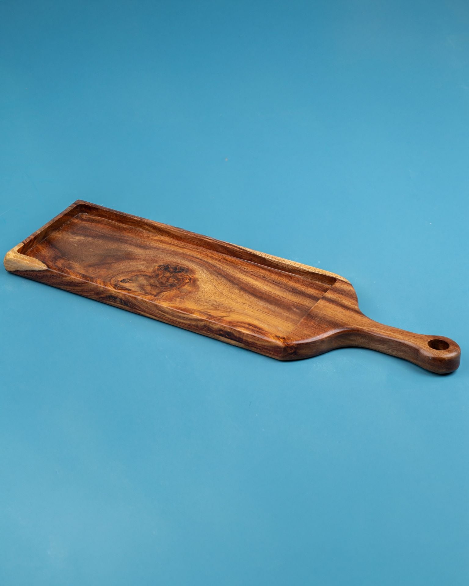 لوح تقديم مستطيل خشبي