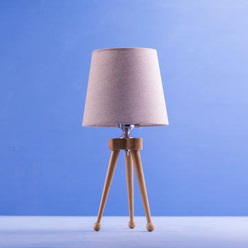 Minimalist Tripod Lamp