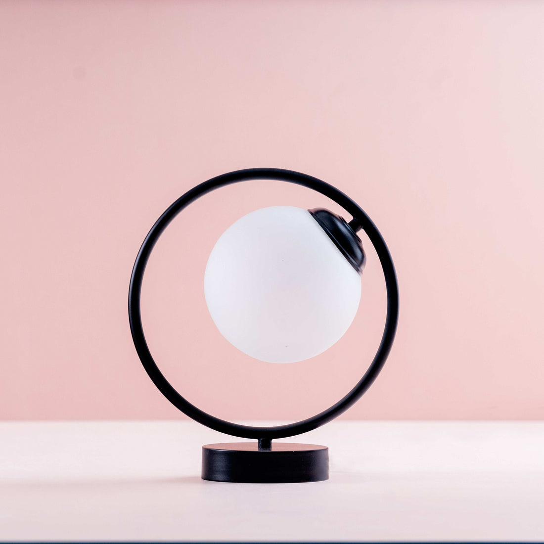 Black Eclipse Lamp
