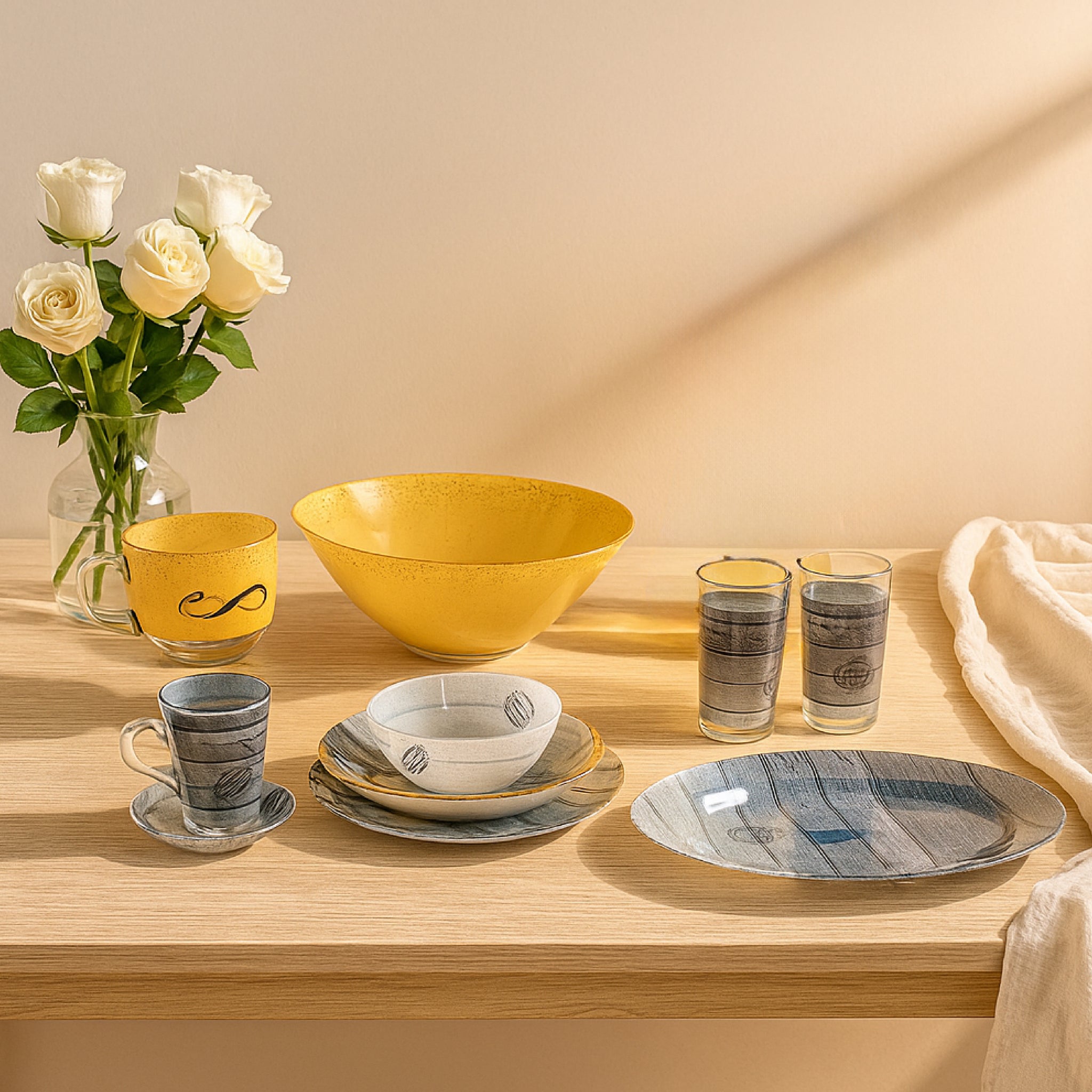 Black ArcoPyrex Dinner Set