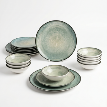 The Fog Dinner Set
