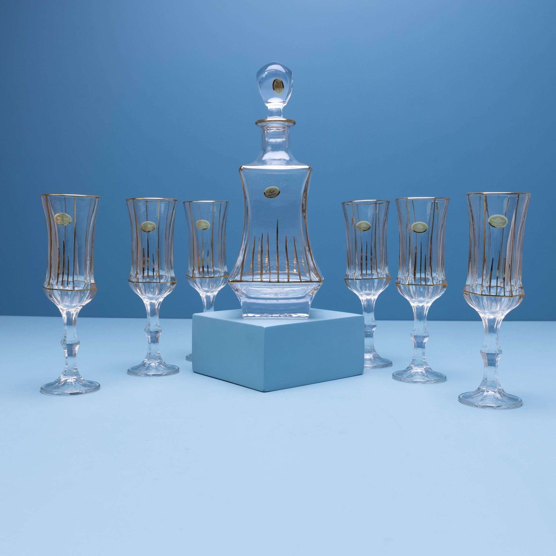Golden Silhouette Decanter Set