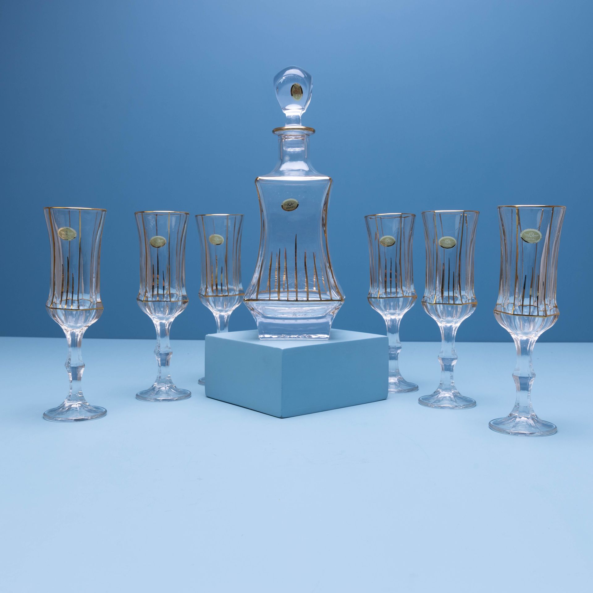 Golden Silhouette Decanter Set