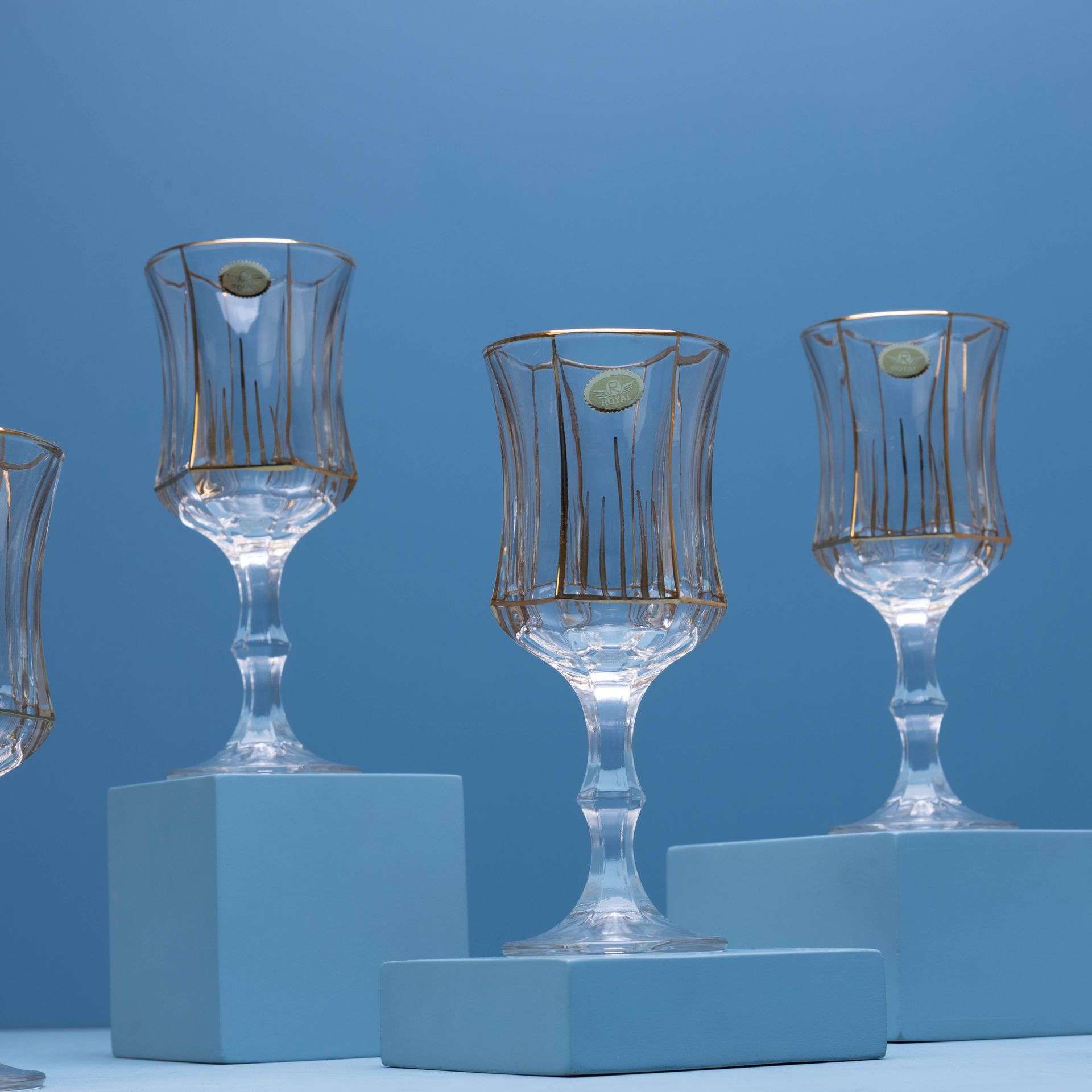 Golden Polygon Gleam Glass Set