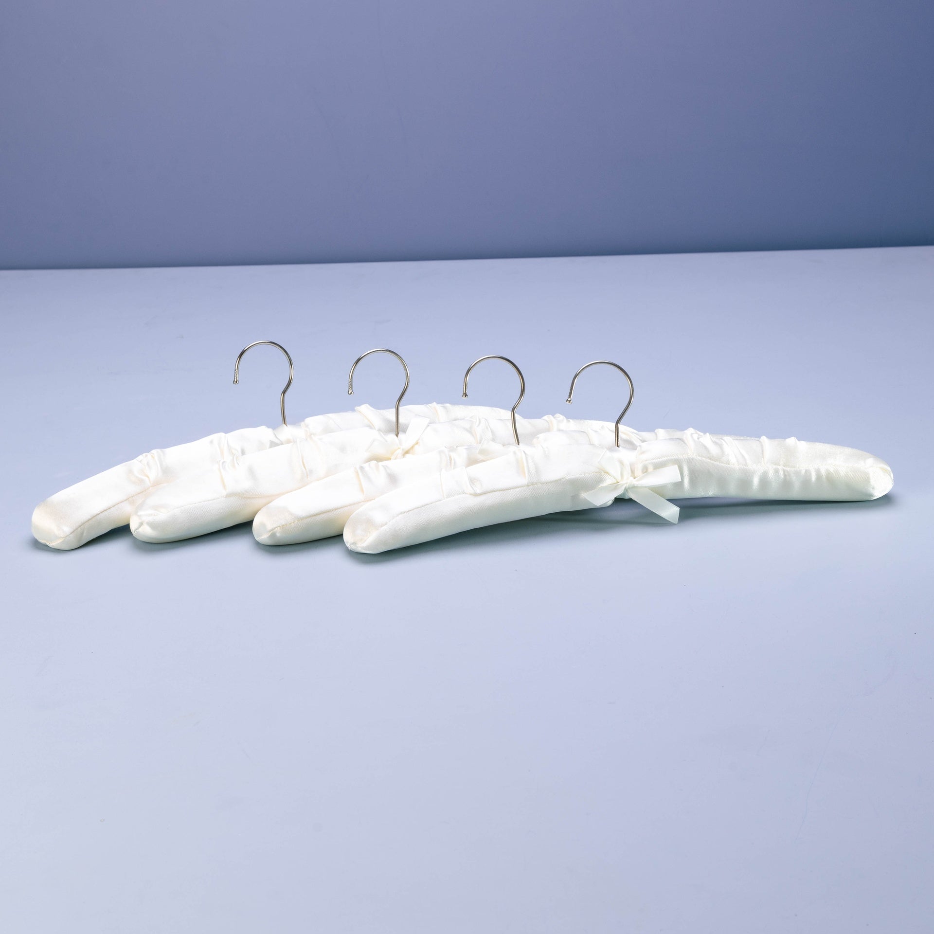 Padded Satin Hangers 4 Pcs
