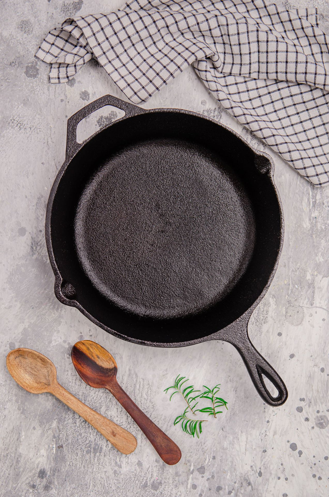 Cast Iron Pan 30 cm