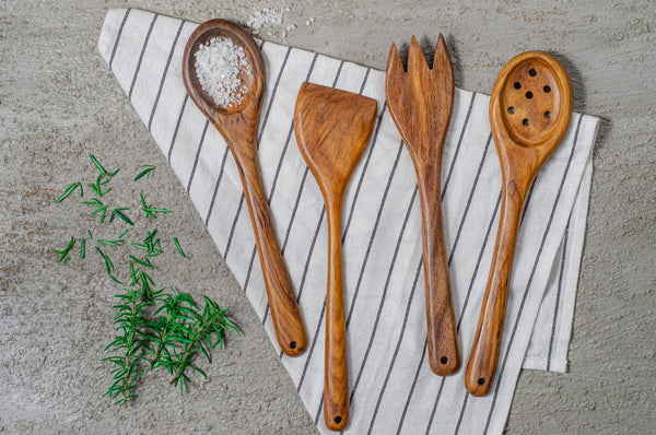 أدوات المطبخ الخشبية 4 مجموعة